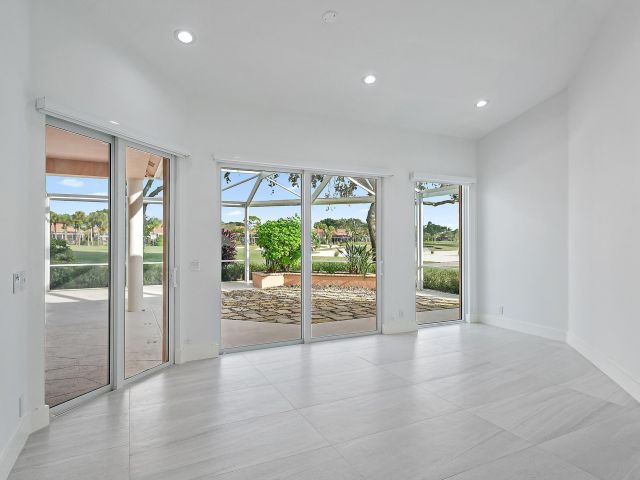 Home for sale at 8734 Lakes Boulevard - photo 6719615