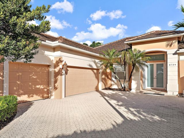 Home for sale at 8734 Lakes Boulevard - photo 6719618