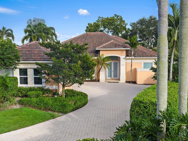 Home for sale at 8734 Lakes Boulevard - photo 6719619