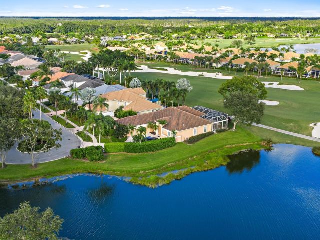 Home for sale at 8734 Lakes Boulevard - photo 6719621