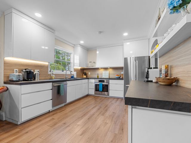 Home for sale at 1608 Lake Avenue - photo 6712937