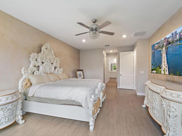 Home for sale at 10616 Starling Way - photo 6719587