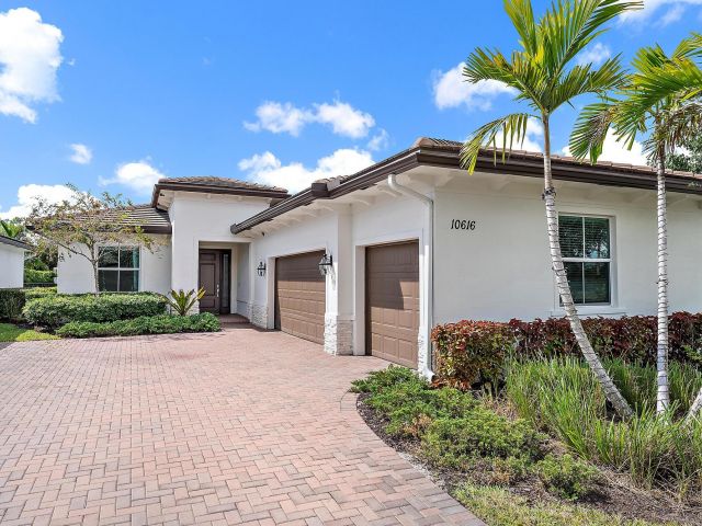 Home for sale at 10616 Starling Way - photo 6719603