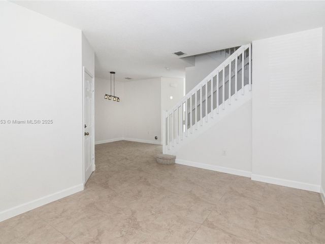 3-bedroom home for rent in Miami - 1027 NE 207th St 1027 - MondialRealty