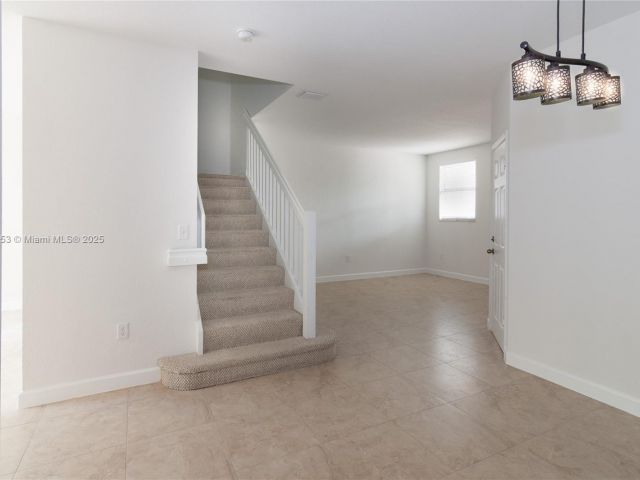 3-bedroom home for rent in Miami - 1027 NE 207th St 1027 - MondialRealty