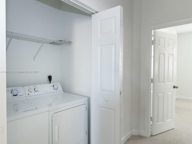 3-bedroom home for rent in Miami - 1027 NE 207th St 1027 - MondialRealty