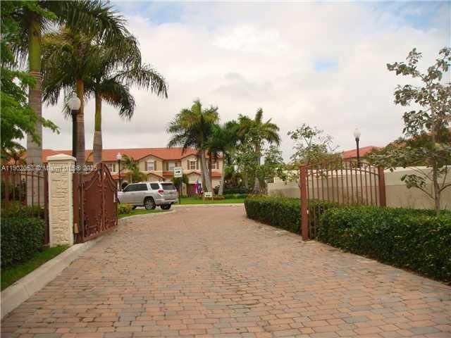 3-bedroom home for rent in Miami - 1027 NE 207th St 1027 - MondialRealty