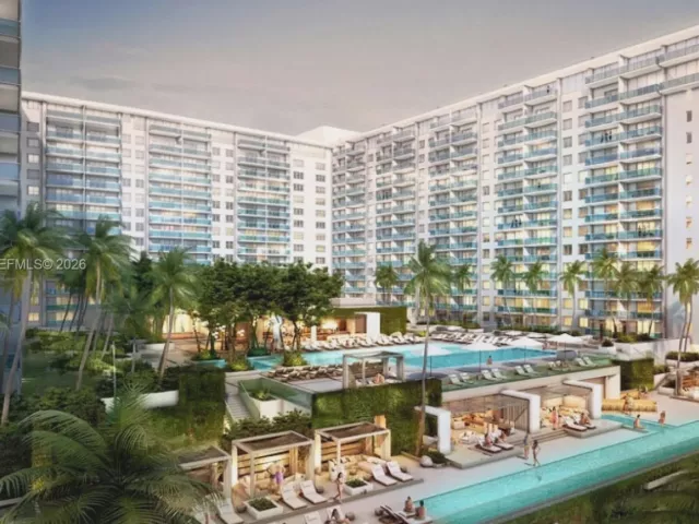 condo for rent in Miami Beach - 2301 Collins Ave 843 - MondialRealty