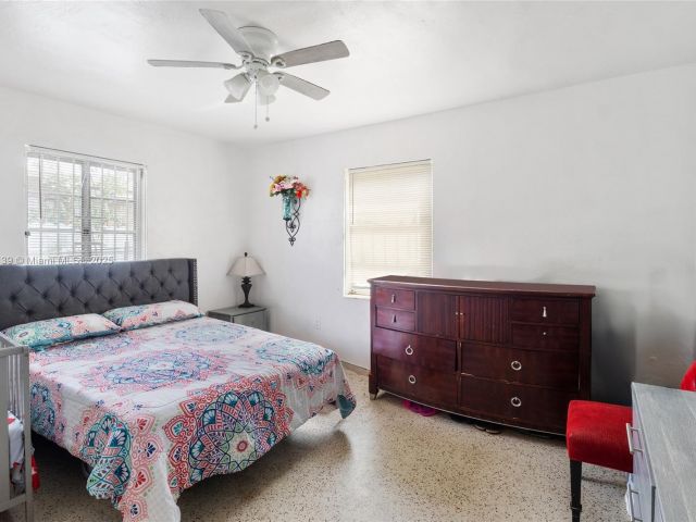 Home for sale at 431 NW 116th St - photo 7446172