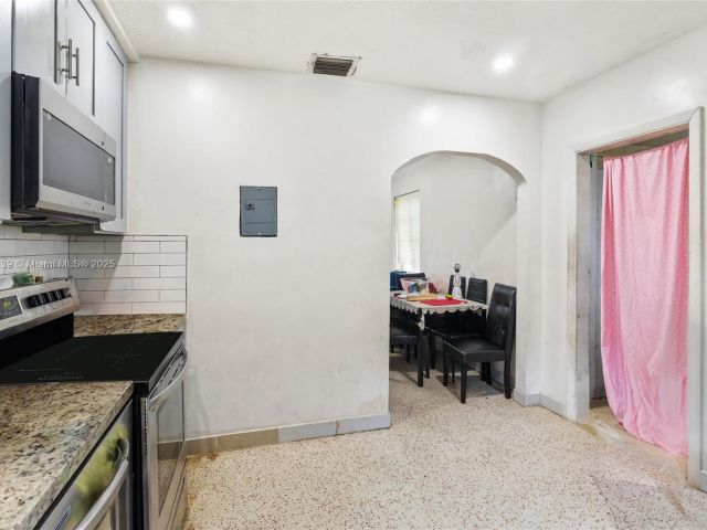 Home for sale at 431 NW 116th St - photo 7446185