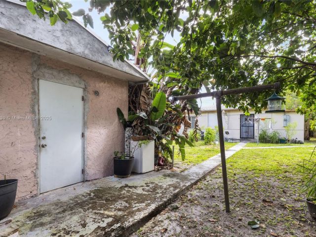 Home for sale at 431 NW 116th St - photo 7446201