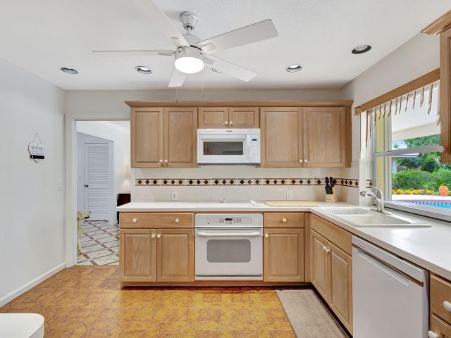 Home for sale at 1141 Pine Point Road - photo 6698586