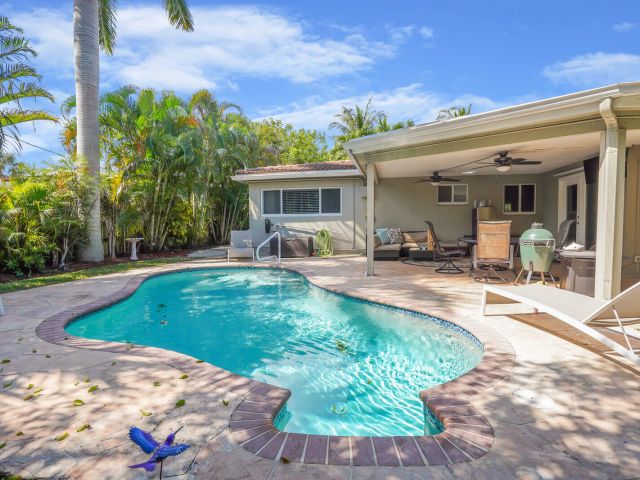 Home for sale at 3098 NE 5th Avenue - photo 6701612