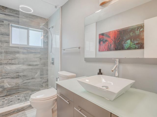 Home for sale at 3098 NE 5th Avenue - photo 6701619