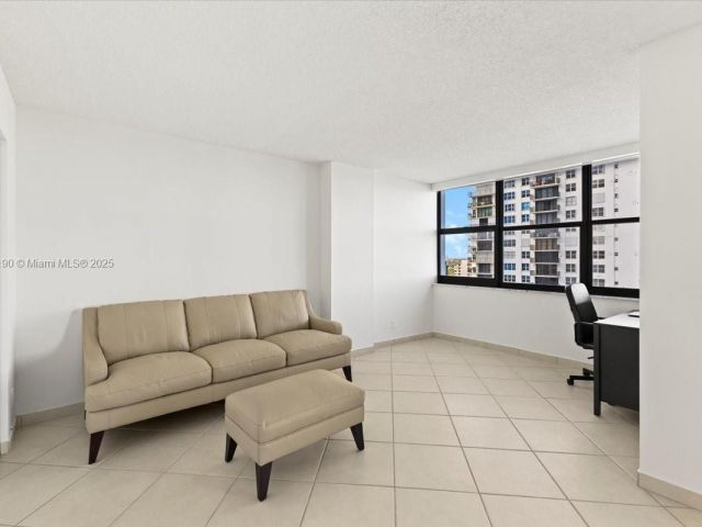 Apartment for sale  Unit #2004 - photo 6701155