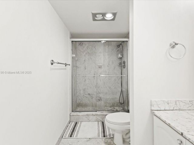 Apartment for sale  Unit #2004 - photo 6701156