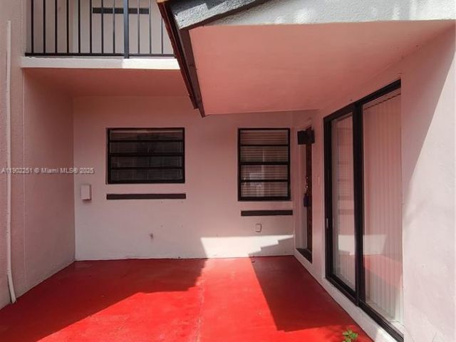 2-bedroom home for rent in Miami - 13458 SW 62nd St Q105 - MondialRealty