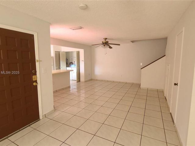 2-bedroom home for rent in Miami - 13458 SW 62nd St Q105 - MondialRealty
