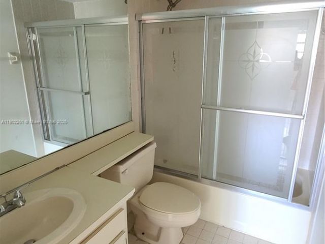 2-bedroom home for rent in Miami - 13458 SW 62nd St Q105 - MondialRealty