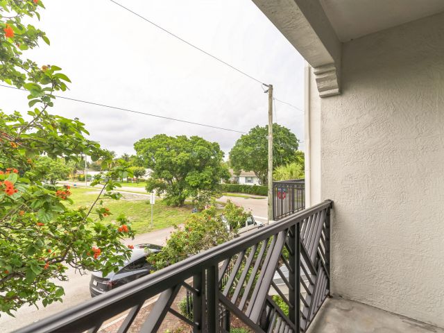 Home for rent at 310 NW 1st Street - photo 6707818