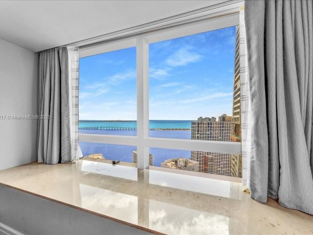 Apartment for sale  Unit #3603 - photo 6700705