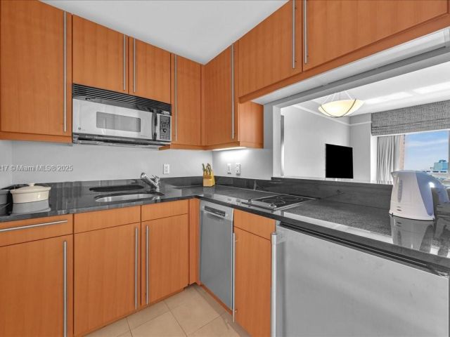 Apartment for sale  Unit #3603 - photo 6700707