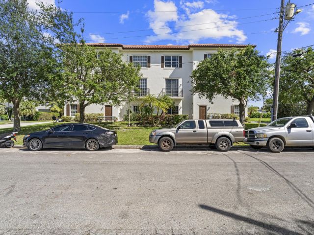 Home for sale at 1100 Cabana Road - photo 6725282