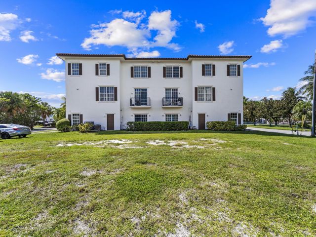 Home for sale at 1100 Cabana Road - photo 6725285