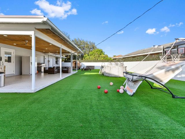 Home for rent at 2128 Dock Street - photo 6717325