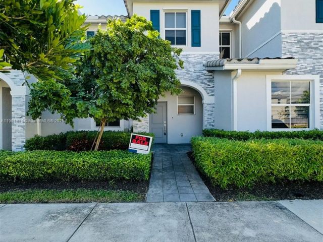 3-bedroom home for rent in Homestead - 2664 SE 19th St 2664 - MondialRealty