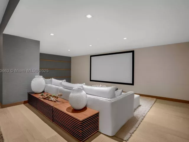 2-bedroom condo for rent in Fort Lauderdale - 2200 N Ocean Blvd N504 - MondialRealty