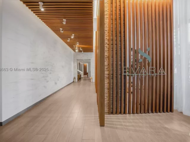 2-bedroom condo for rent in Fort Lauderdale - 2200 N Ocean Blvd N504 - MondialRealty