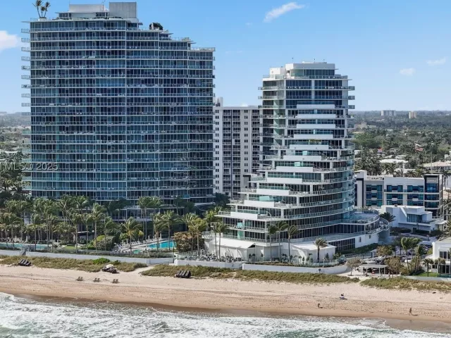 2-bedroom condo for rent in Fort Lauderdale - 2200 N Ocean Blvd N504 - MondialRealty