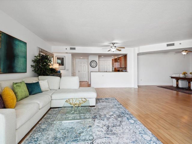 Apartment for sale  Unit #901 - photo 6769792