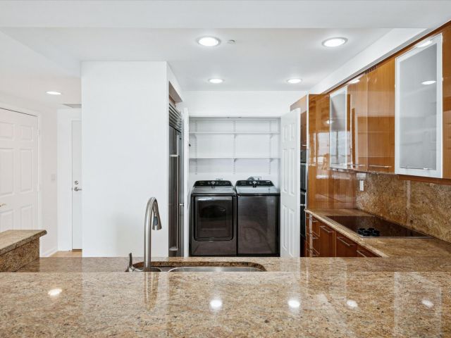 Apartment for sale  Unit #901 - photo 6769794