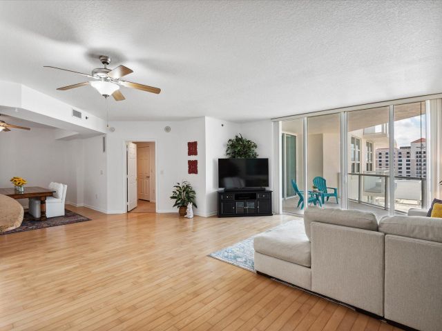 Apartment for sale  Unit #901 - photo 6769798