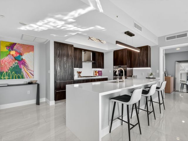 Apartment for sale  Unit #1409 - photo 6715325