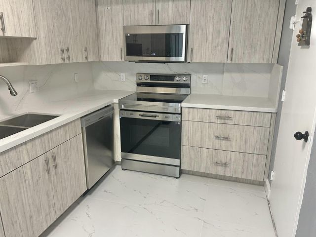 Apartment for rent  Unit #14p - photo 6704868