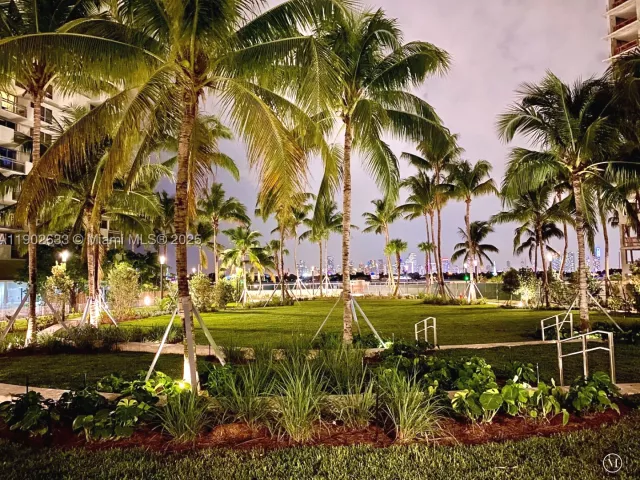2-bedroom condo for rent in Miami Beach - 1500 Bay Rd 846S - MondialRealty