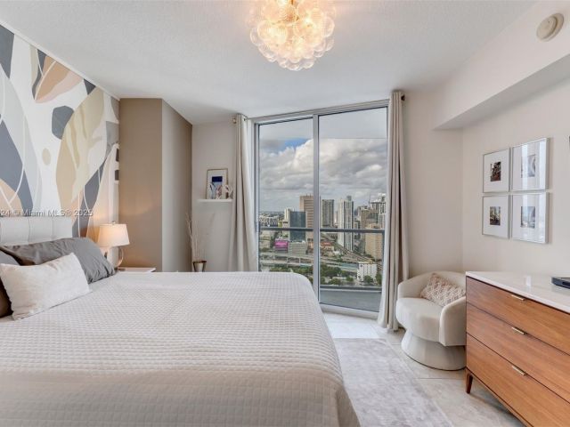 Apartment for sale  Unit #3605 - photo 6711362