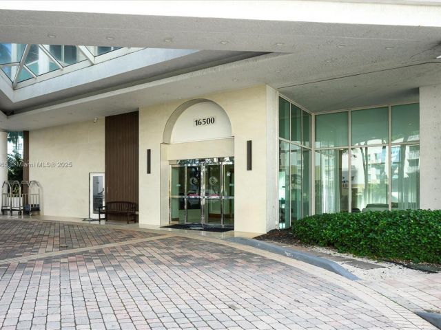 Apartment for sale  Unit #2055 - photo 6703615