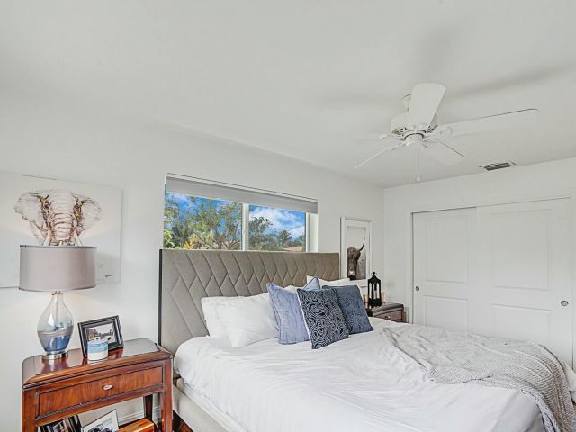 Home for sale at 455 NE 34th Street - photo 6781275