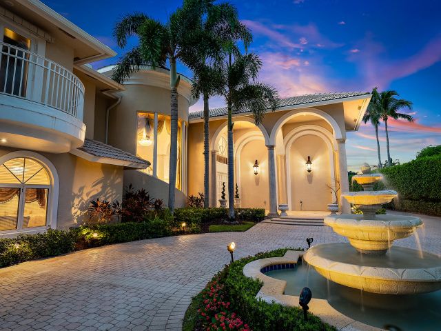 Home for sale at 10248 Heronwood Lane - photo 6729066