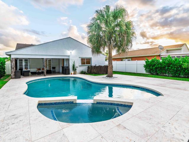 Home for rent at 8111 Cedar Hollow Lane Lane - photo 6704787