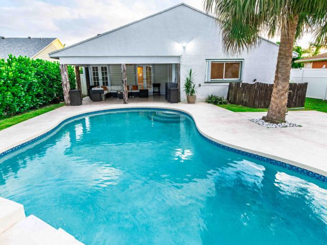 Home for rent at 8111 Cedar Hollow Lane Lane - photo 6704788