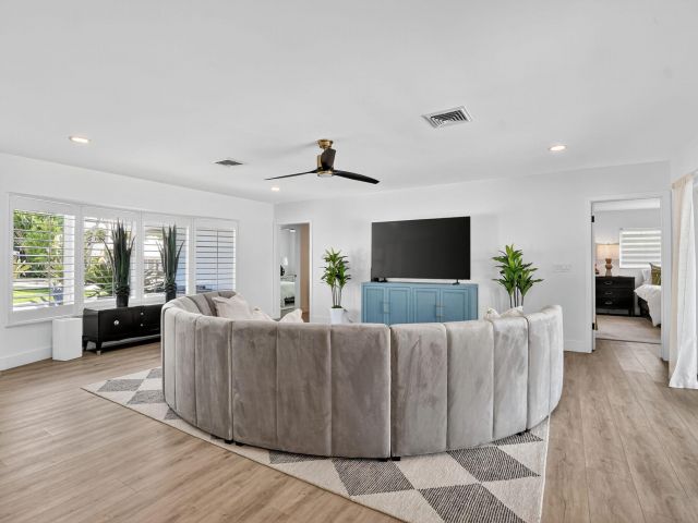 Home for rent at 891 SW Hickory Terrace - photo 6705467