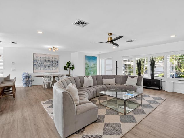 Home for rent at 891 SW Hickory Terrace - photo 6705469