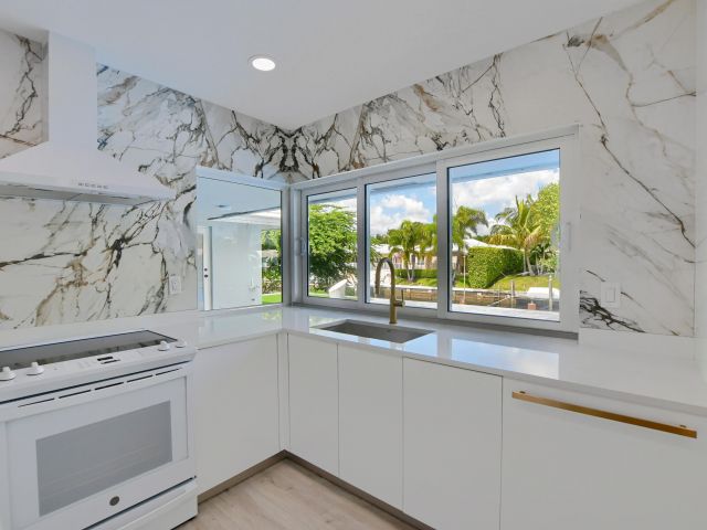 Home for rent at 891 SW Hickory Terrace - photo 6705473