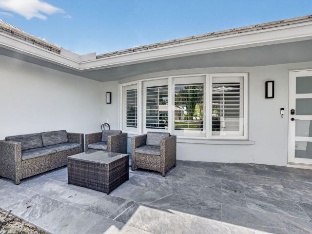 Home for rent at 891 SW Hickory Terrace - photo 6705478