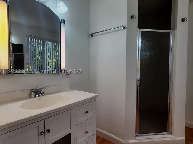 3-bedroom home for sale in Cooper City - 11281 Reveille Rd - MondialRealty